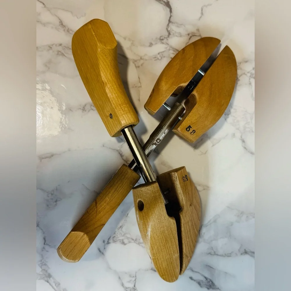 3 Sets of Shoe Trees - Picture 4 of 4